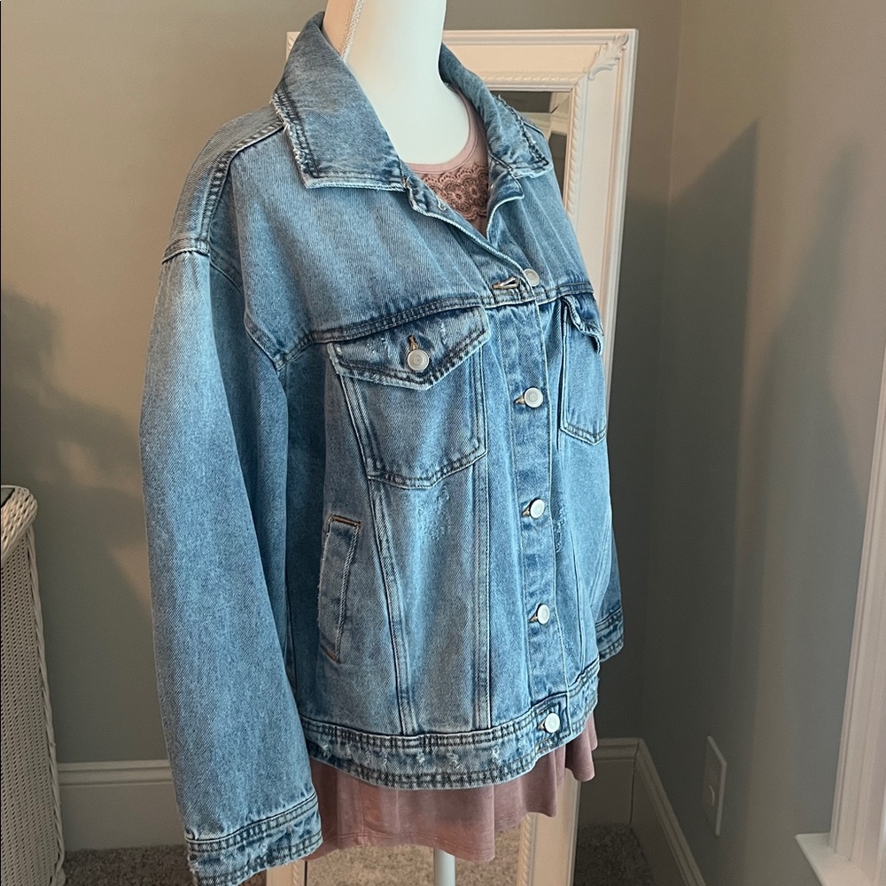Celebrity Pink oversized jean jacket, size XS. - Picture 3 of 12